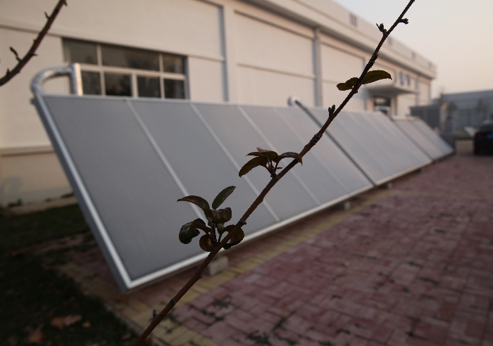 秋冬季，平板太阳能施工中需注意哪些问题呢？